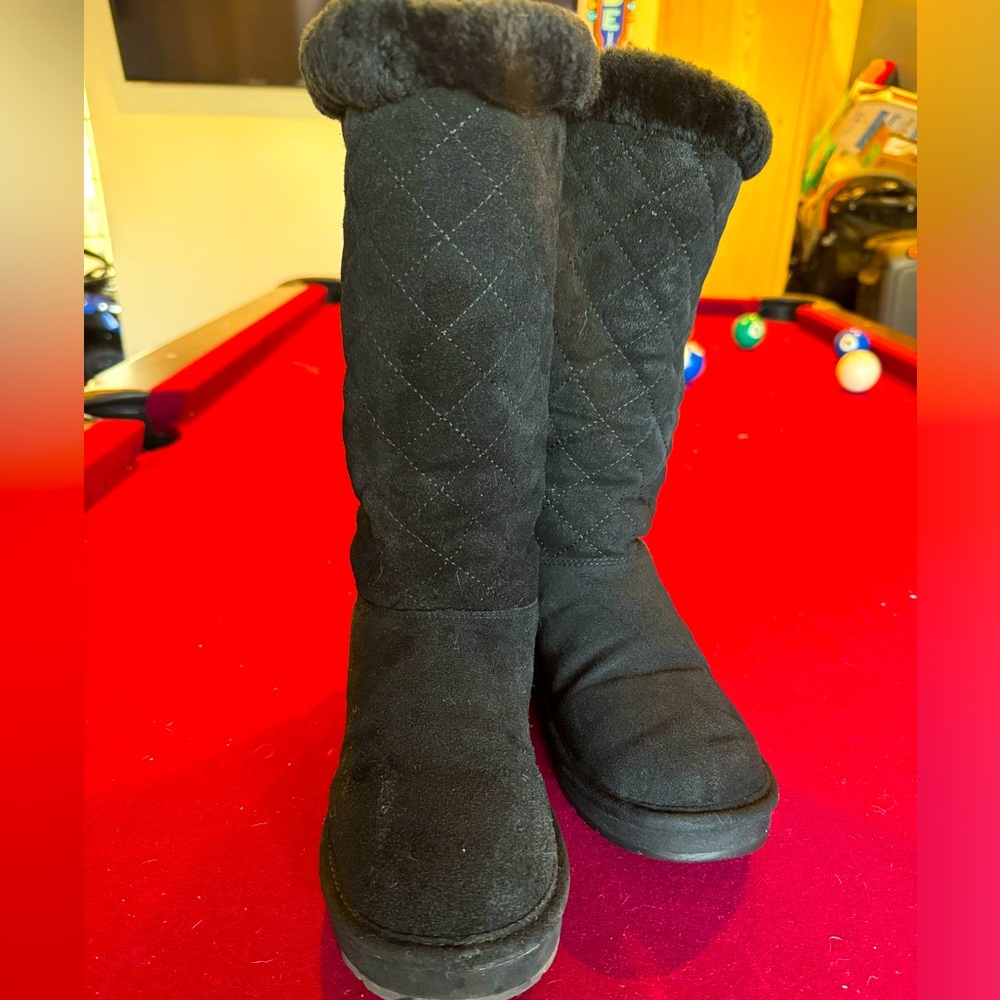 Michael Kors Sandy Quilted Boots for women size 6